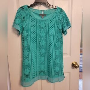 Kate & Mallory Green Floral Crochet Short-Sleeve Tunic